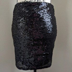 BRAND NEW with tags H&M black sequin skirt size small